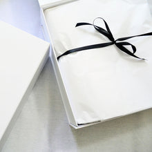Load image into Gallery viewer, Box &amp; Gift Message

